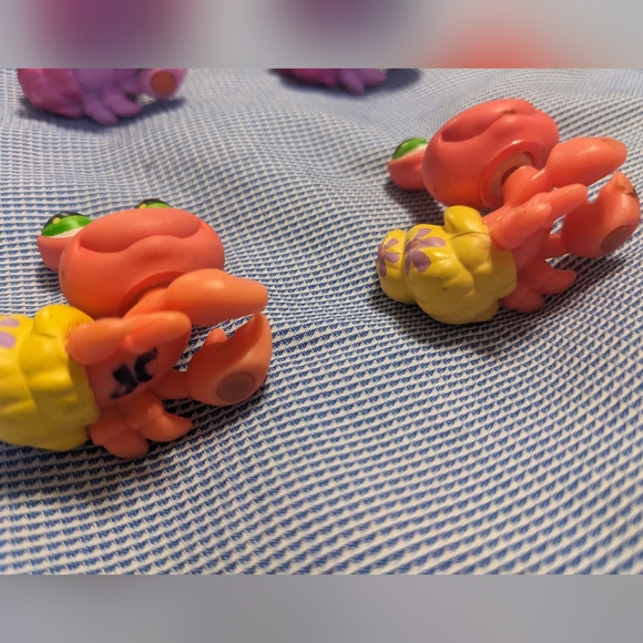 Littlest pet shop hermit crabs  - #257 pink w pink shell #62 - Picture 3 of 3